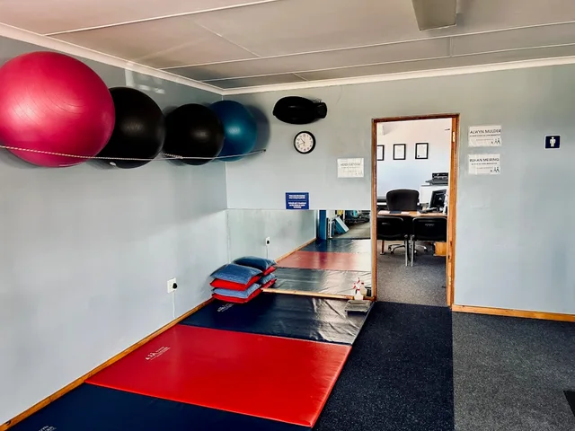 Exercise mats and stability balls in the practice